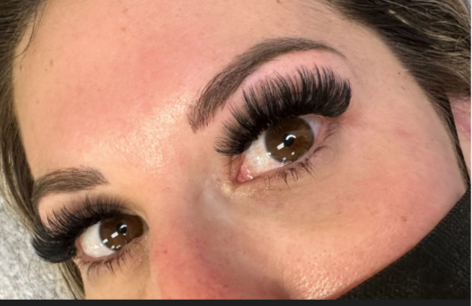 Mega Volume Eyelash